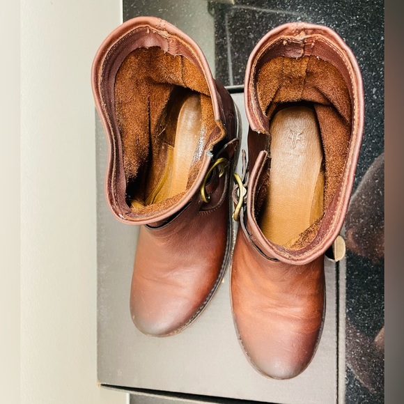 Frye Veronica Booties Redwood 7.5 size - Picture 7 of 11